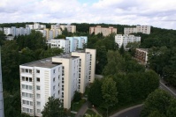 verschiedene Hochhäuser, Bäume.