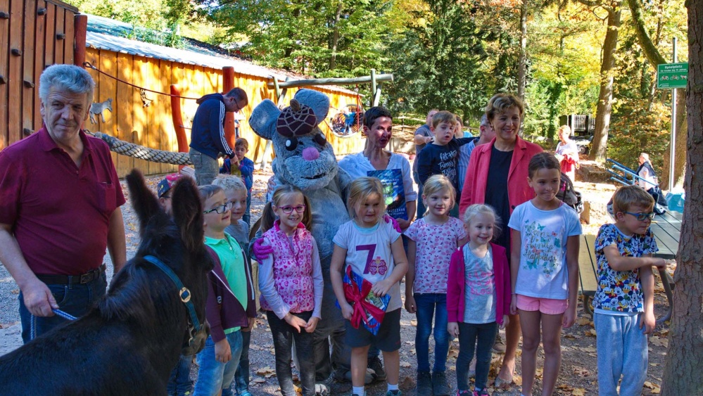 Kinderbuchpräsentation im Wildpark "Emil Mausezahn" Kinderbuchpräsentation im Wildpark "Emil Mausezahn"
