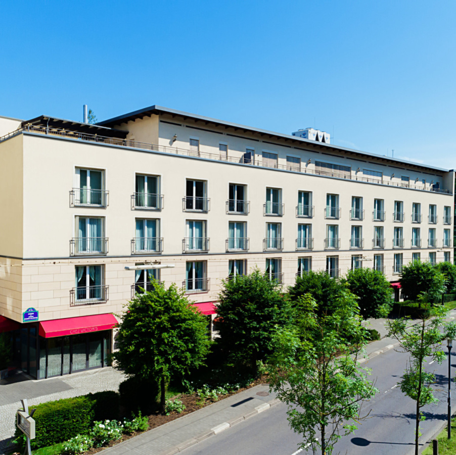 Drohnenansicht Victor's Residenz-Hotel Saarbrücken