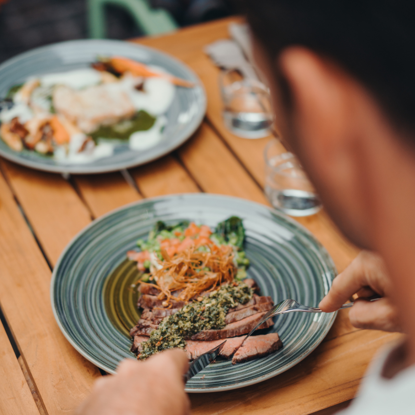 Blick auf einen Teller