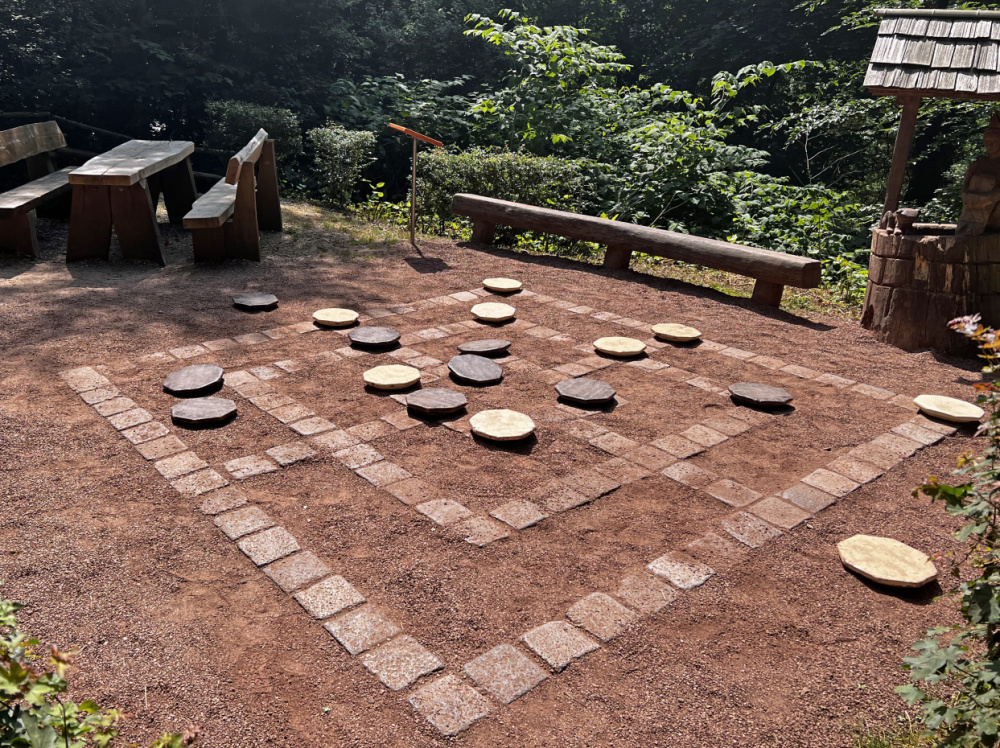 Tierpatenfest am 17. Juni im Wildpark: XXL Mühlenspiel Tierpatenfest am 17. Juni im Wildpark