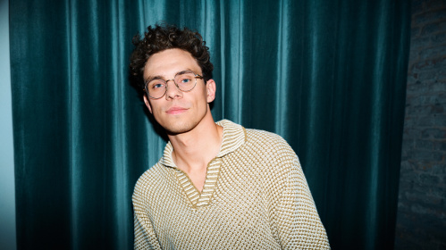 KAMRAD Kamrad posiert für ein Bild