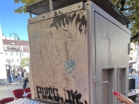 Verteilerkasten an einem Platz