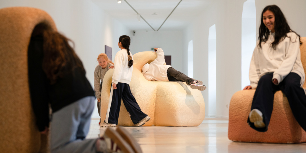 SUMM SUMM SUMM - kuratiert Kindern und Jugendlichen / Künstler-Duo: BNAG / cRachel Mrosek SUMM SUMM SUMM - kuratiert Kindern und Jugendlichen / Künstler-Duo: BNAG / cRachel Mrosek